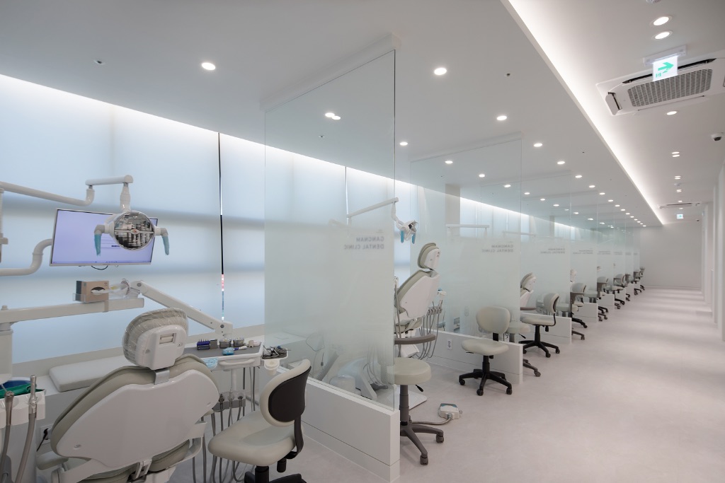 강남치과의원 진료실